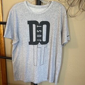 Nike Gray Short Sleeve Graphic Tee
